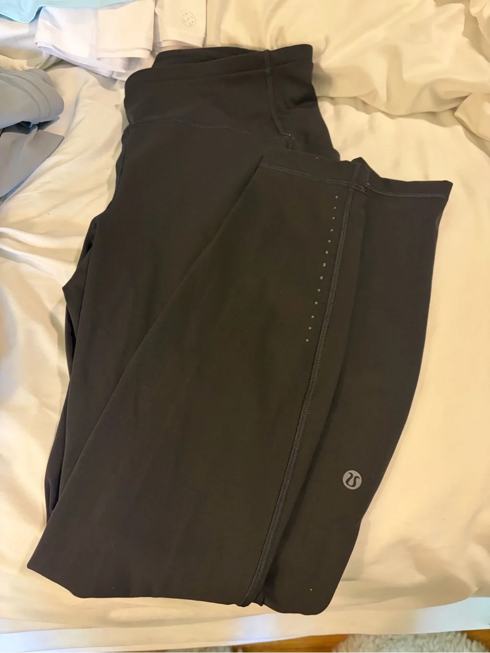Lululemon leggings EUC Size 12 Black - Picture 1 of 5